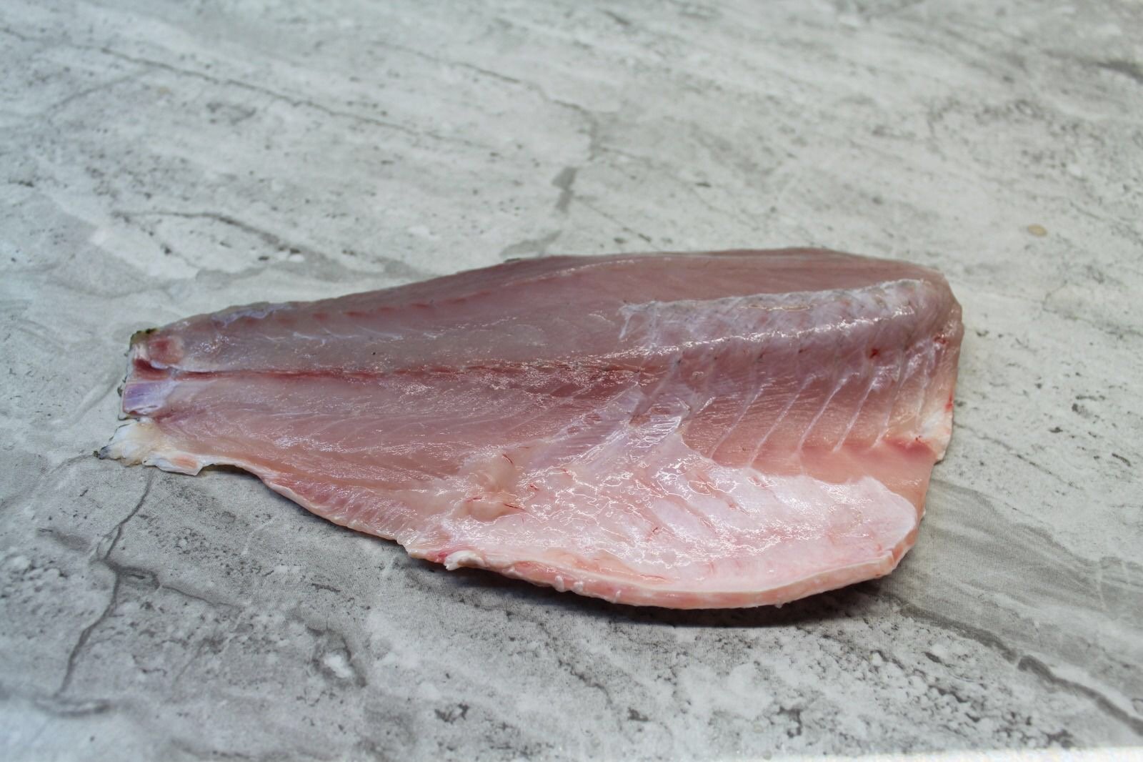 Sea Bass |金目鲈 | Fillet cut [300-350g]