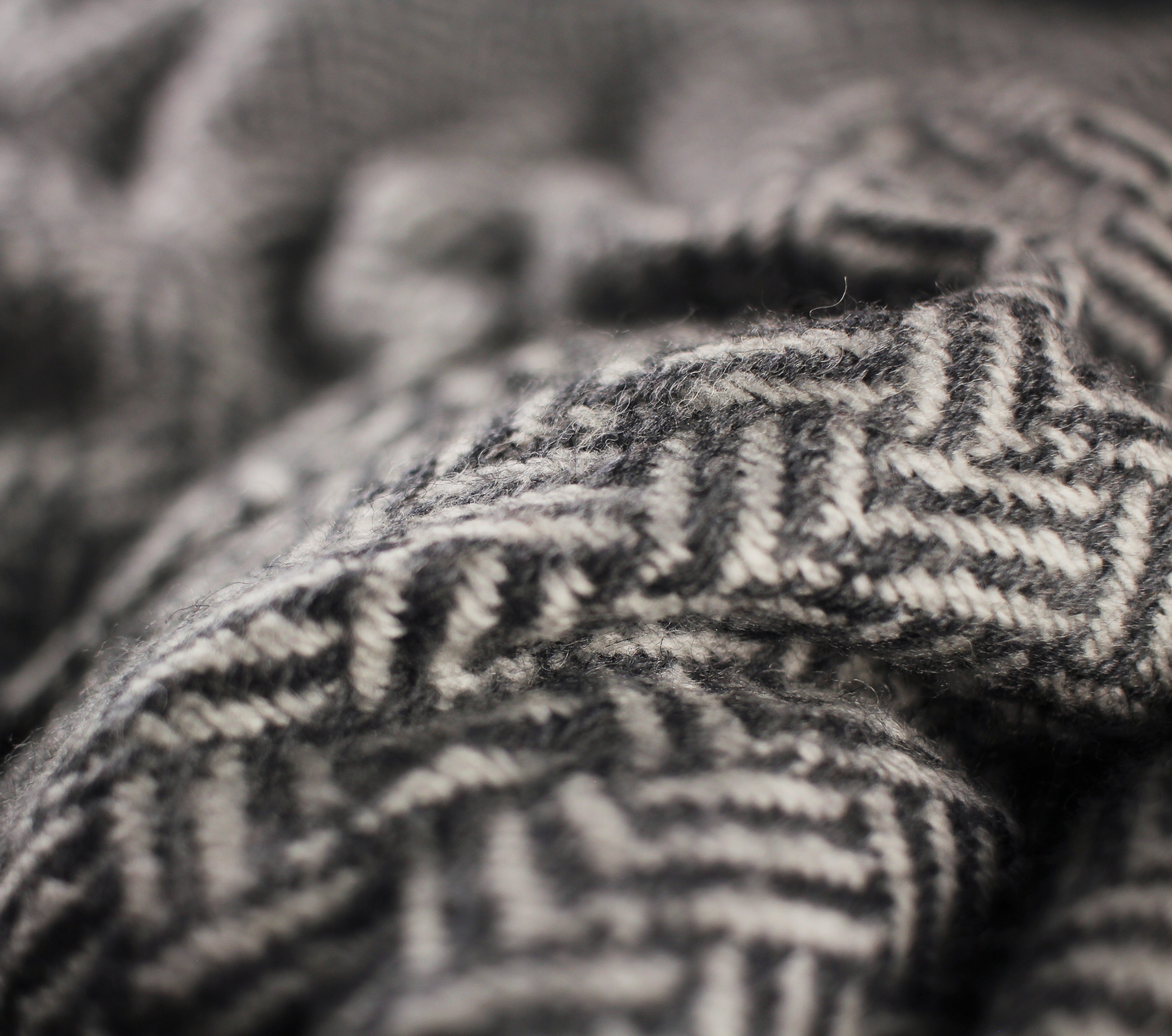 Himalayan Cashmere Throw Blanklet - Black Plaids
